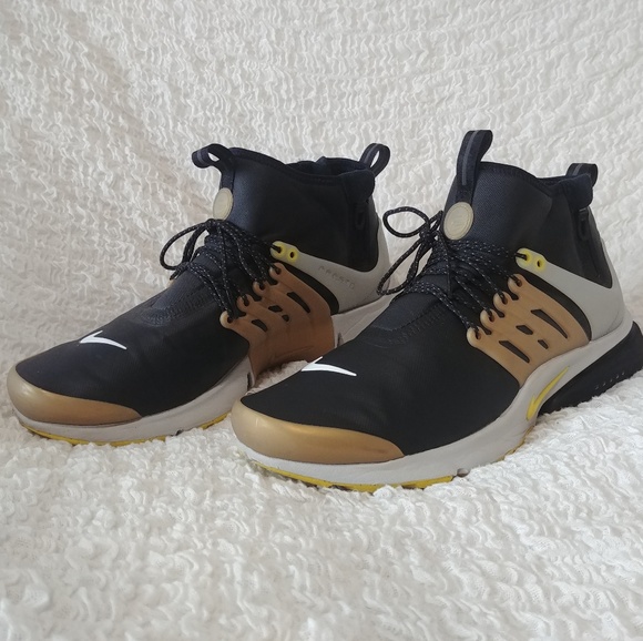 Nike Air Presto Mid Utility Sneaker Boots SIZE 11